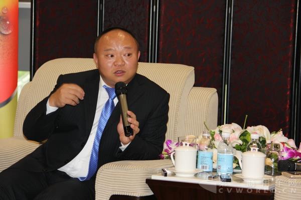 恒通客車總經理何濤.jpg 恒通客車總經理何濤.jpg