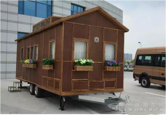 全球首款竹鋼營地房車在中通下線，快來看看長啥樣？.jpg