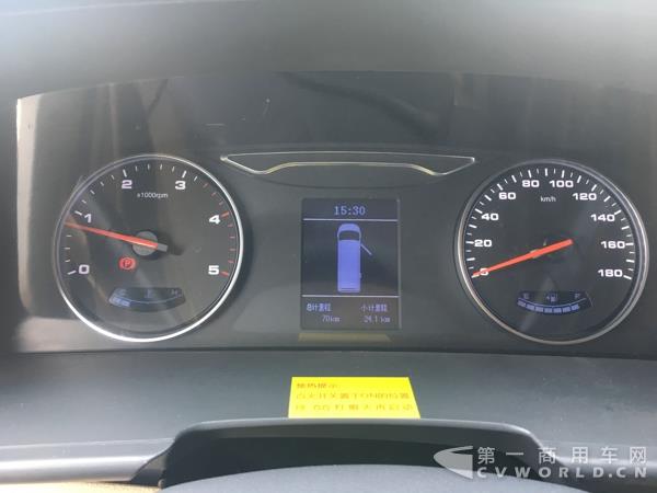 二代江淮星銳6系長軸車型，17座，搭載江淮2.7CTl 國五柴油發(fā)動機(jī)3.jpg