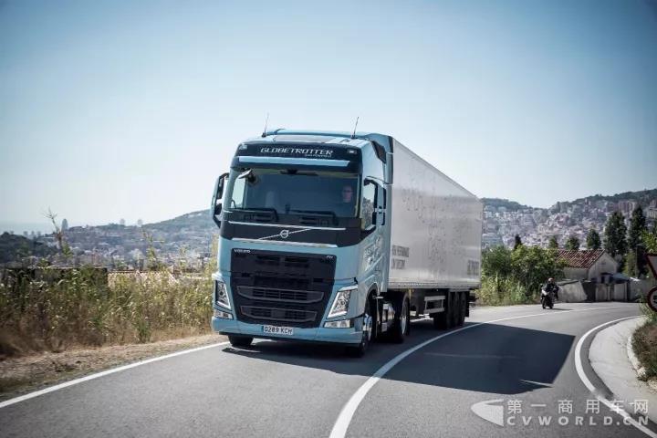 沃爾沃推出新款歐Ⅵ排放LNG重卡.jpg