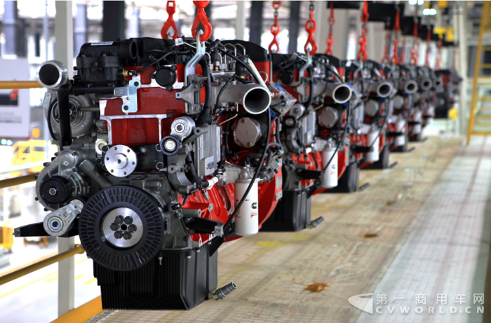 福田康明斯成立十周年之際迎來第一百萬臺發(fā)動機下線13.png