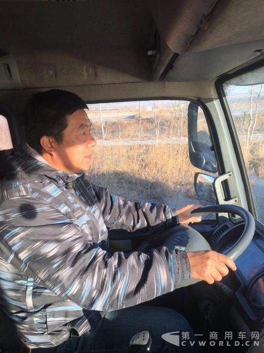 天津水產運輸拉魚大王打CALL福田康明斯1.jpg