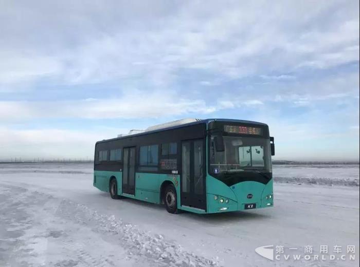 零下50℃！滿載續(xù)航200公里！比亞迪K8輕松征服海拉爾.jpg