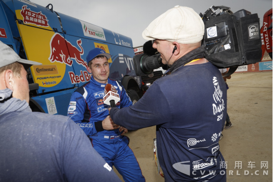 中文-東風(fēng)康明斯ISZ挑戰(zhàn)2018達(dá)喀爾拉力賽 車手評價(jià)Very Good！867.png