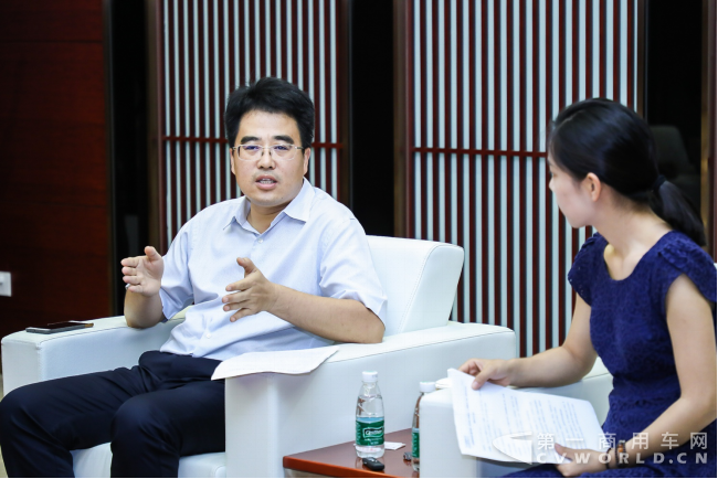 [新聞稿-配圖版]奏響產(chǎn)品、服務(wù)、價(jià)值升級(jí)三部曲 歐曼配裝福田康明斯X系列動(dòng)力新品上市2355.png