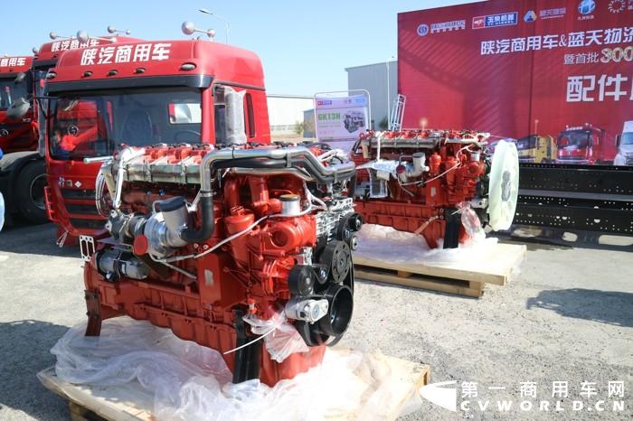 【第一商用車網(wǎng) 原創(chuàng)】盡管12月銷量受到車用LNG價格的大幅上漲而遭遇了大幅下滑，但2020年全年的天然氣重卡市場依然達(dá)到了一個14萬輛的新高度，再一次刷新了全球紀(jì)錄。2020年，為天然氣重卡配套的燃?xì)獍l(fā)動機(jī)市場，又有什么新變化呢？