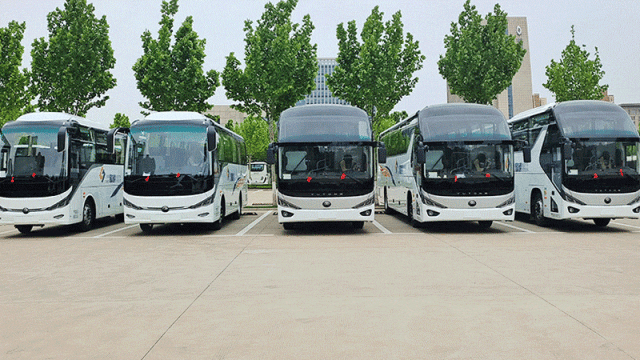 濰柴客車動(dòng)力，助力中國旅游再次騰飛2.gif