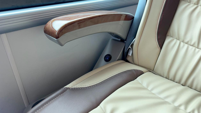 福田歐輝豪華2+1大商務客車 再次交付赤峰隆源8.png