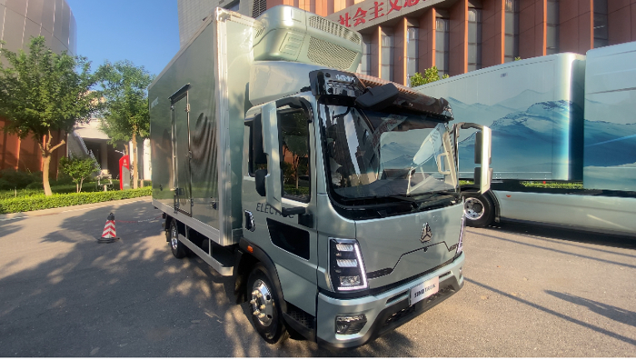 【第一商用車(chē)網(wǎng) 原創(chuàng)】在政策與市場(chǎng)因素的雙重作用下，城市物流電動(dòng)化進(jìn)程加速。新能源輕卡憑借低運(yùn)營(yíng)成本、路權(quán)優(yōu)勢(shì)等特性成為市場(chǎng)剛需，推動(dòng)了市場(chǎng)的繁榮發(fā)展。