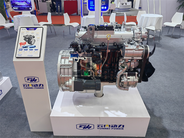 云內(nèi)德威系列 2.5升柴油機.jpg