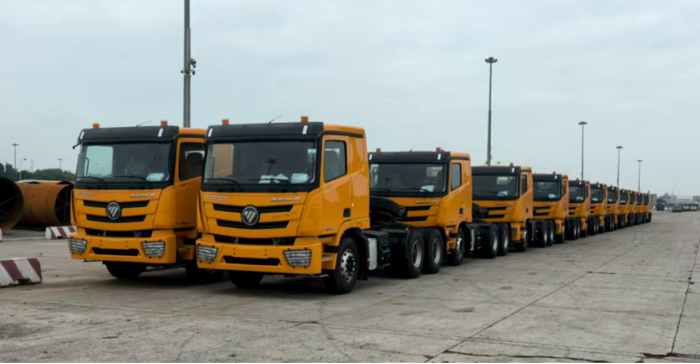 北汽福田150臺AUMAN R牽引車交付加納戰(zhàn)略客戶.png