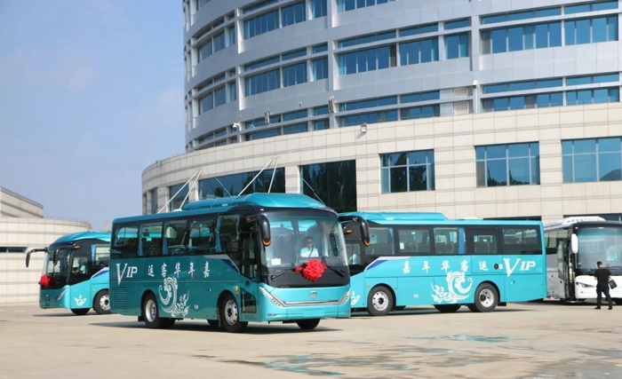 中通客車助力嘉年華客運(yùn)打造特色定制游服務(wù)3.jpg