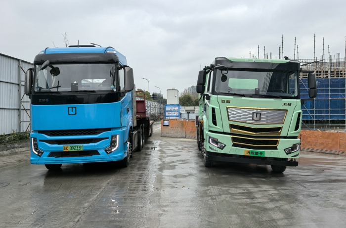 【第一商用車(chē)網(wǎng) 原創(chuàng)】2025年7月份，氫燃料電池重卡同比下降64%，混合動(dòng)力重卡同比增長(zhǎng)139%，氫能重卡遭遇“4連降”，混動(dòng)重卡則收獲年內(nèi)“7連增”。