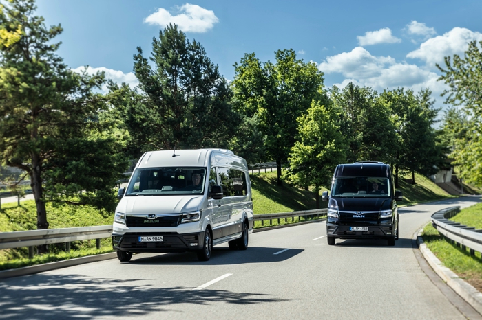 5. MAN TGE Coach.jpg