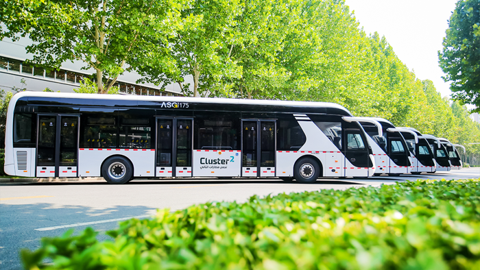 沙特“紅海未來之城”迎中國純電動(dòng)，近200輛宇通客車一批次投運(yùn)4.png