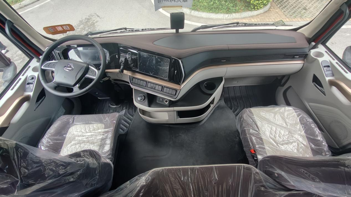 乘龍H7 Pro LNG牽引車5.png