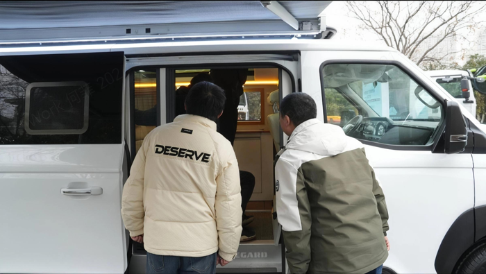 中國重汽輕型汽車專用車矩陣全擎亮相 多場景解決方案登陸隨州3.png