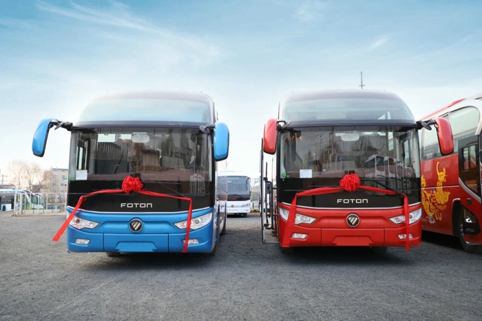 歐輝BJ6122批量交付北京龍水鳳港 定制化客車2.jpg