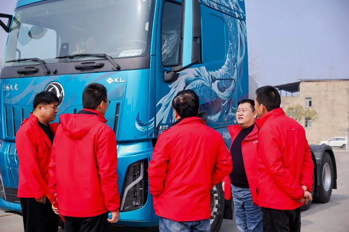 40位中長途客戶齊聚阜陽！實況試駕東風天龍新KL，硬核實測龍擎3.0?真實力4.png