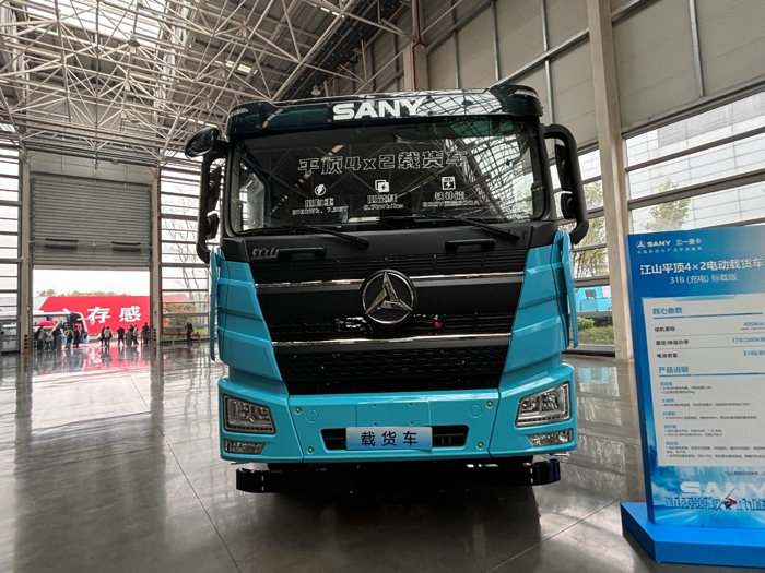 實測三一江山平頂4×2電動載貨車2.jpg