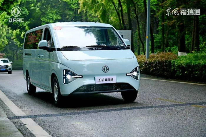 東風福瑞通V8E-2.jpg