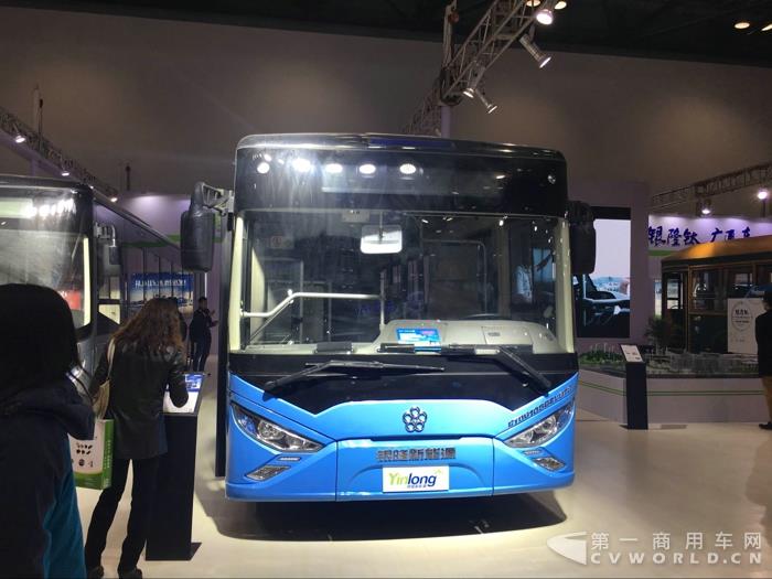 銀隆8.5、10.5米氫鈦動力公交車