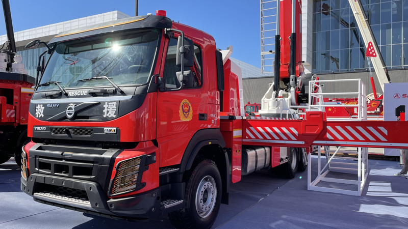 沃爾沃55米登高平臺(tái)消防車